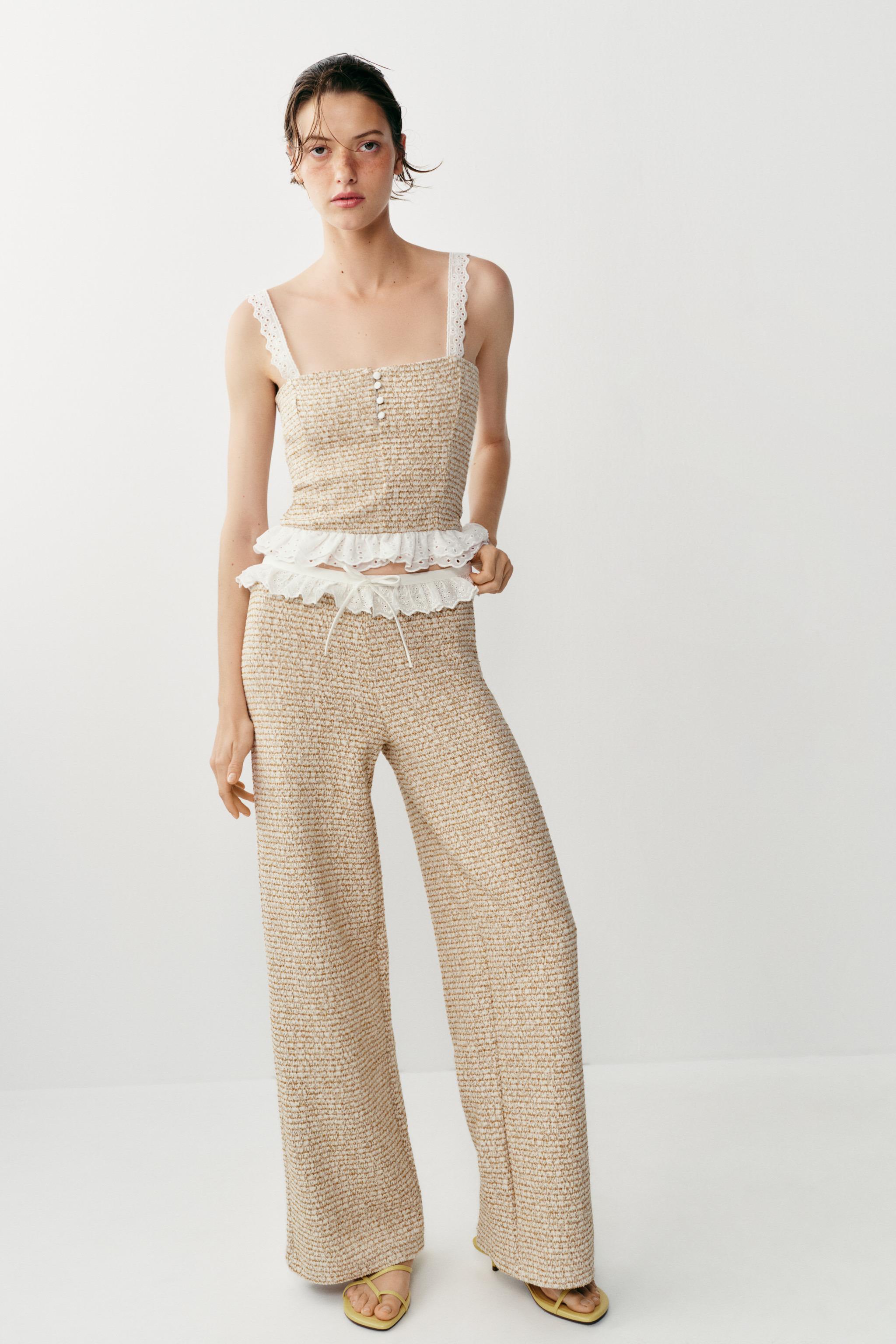 PANTALON STRUCTURÉ À VOLANTS